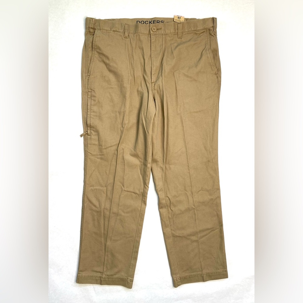 Dockers Men’s D3 Classic Fit Ultimate Cargo Flat Front Tan/Khaki Pants Sz 40x30